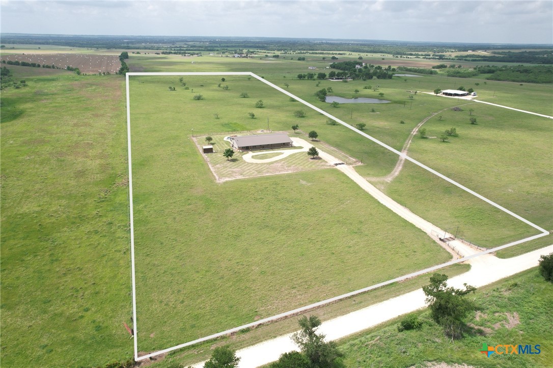 1747 Cr 139 Loop Cameron, TX 76520 - Photo 4 of 35