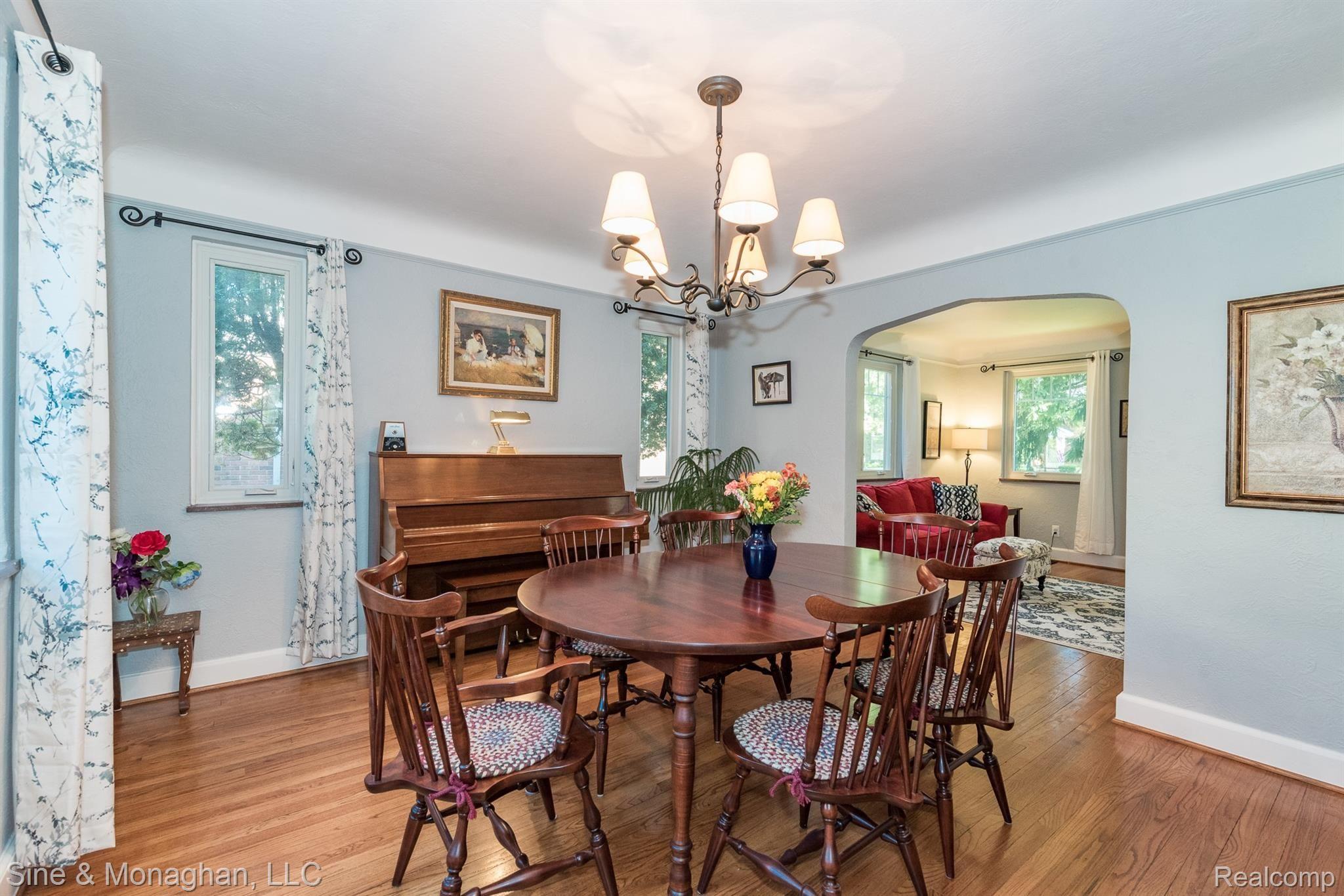 429 Maison Road Grosse Pointe, MI 48236 - Photo 13 of 40 DSC_8938.jpg