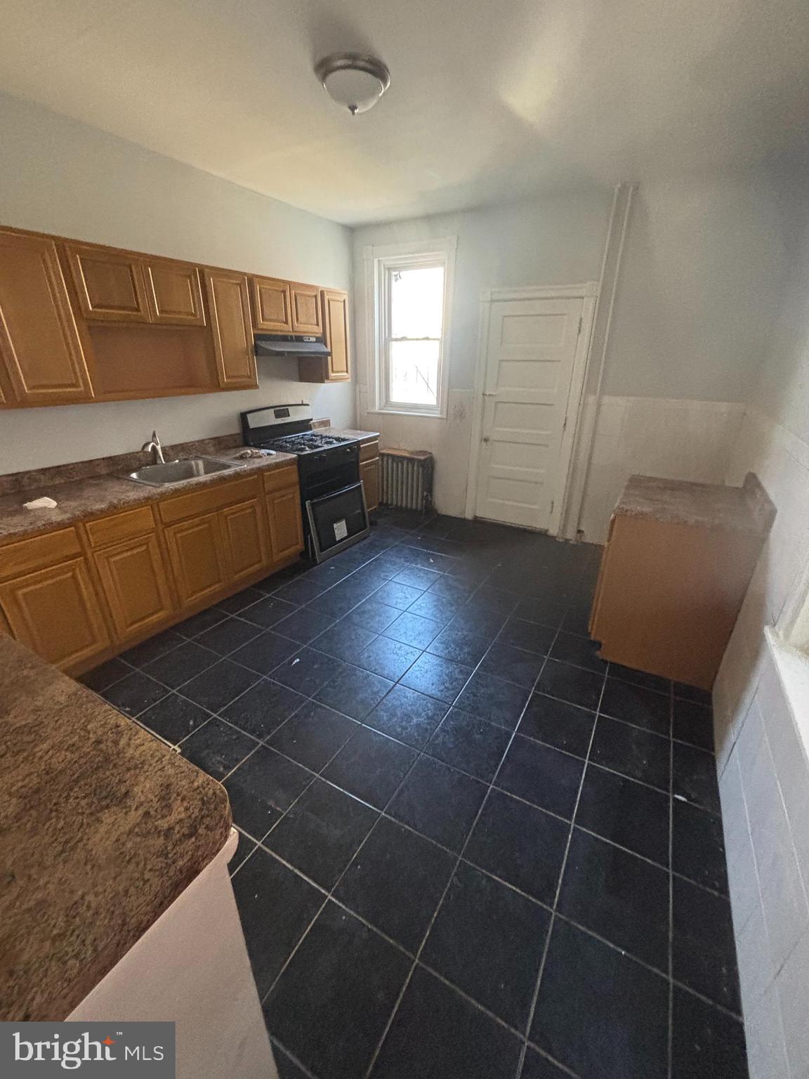 1929 South 57th Street Philadelphia, PA 19143 - Photo 6 of 17