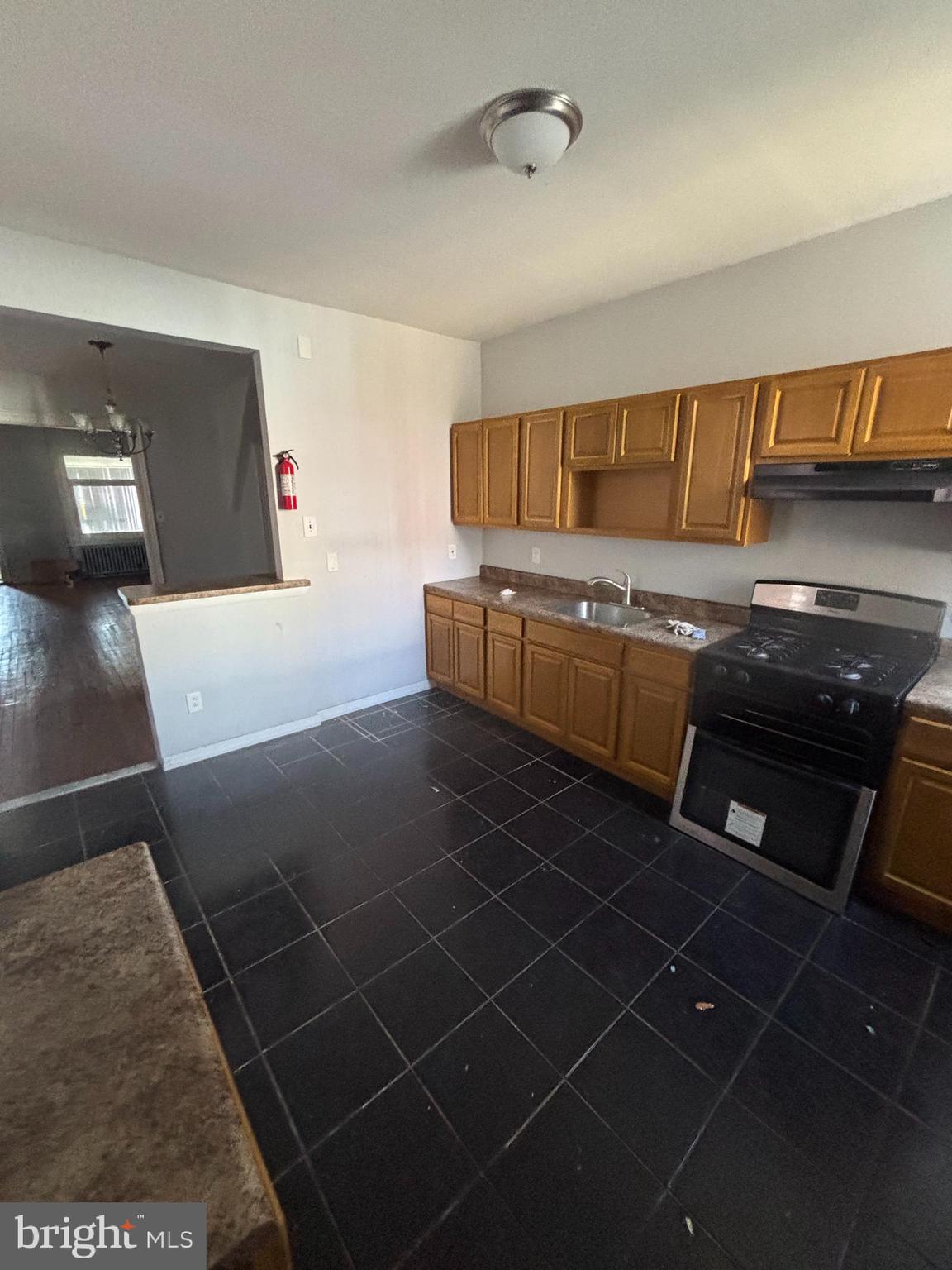 1929 South 57th Street Philadelphia, PA 19143 - Photo 7 of 17