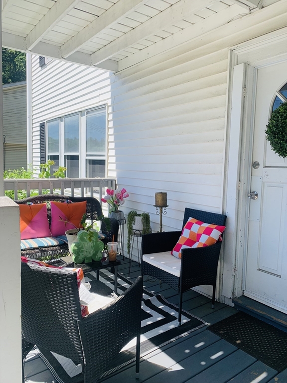 409 Worcester Street Southbridge, MA 01550 - Photo 4 of 27