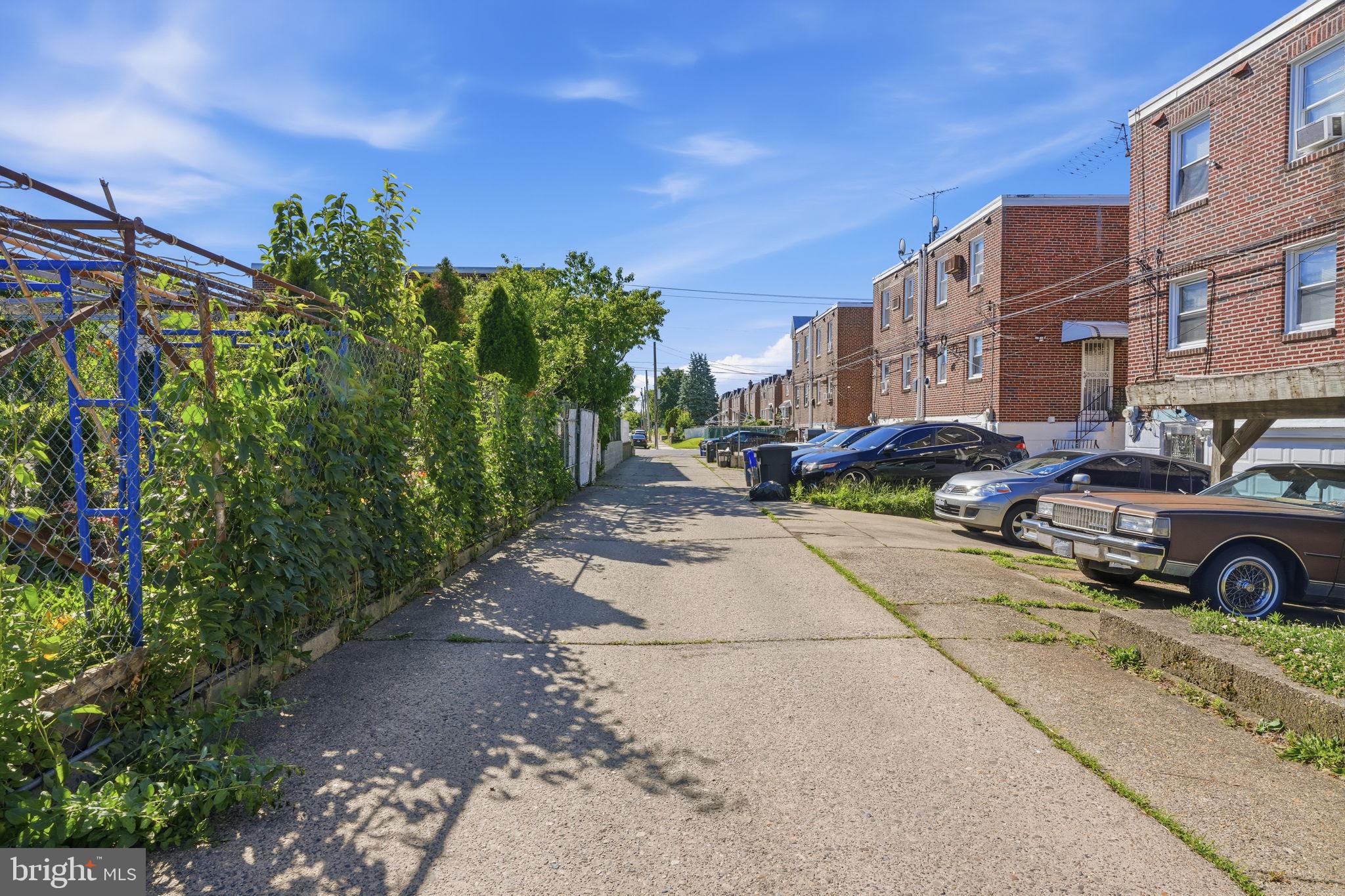 1025 Friendship Street Philadelphia, PA 19111 - Photo 34 of 36 Charming alleyway with greenery