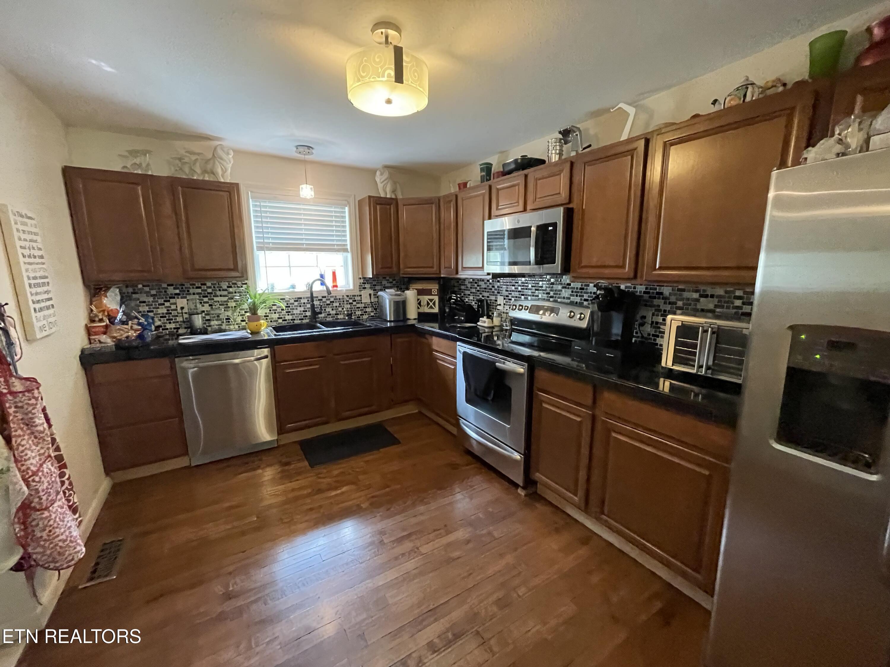 1114 Rocky Springs Road Madisonville, TN 37354 - Photo 5 of 35 AF0196F3-05AD-4318-A897-93EAE785E7AD
