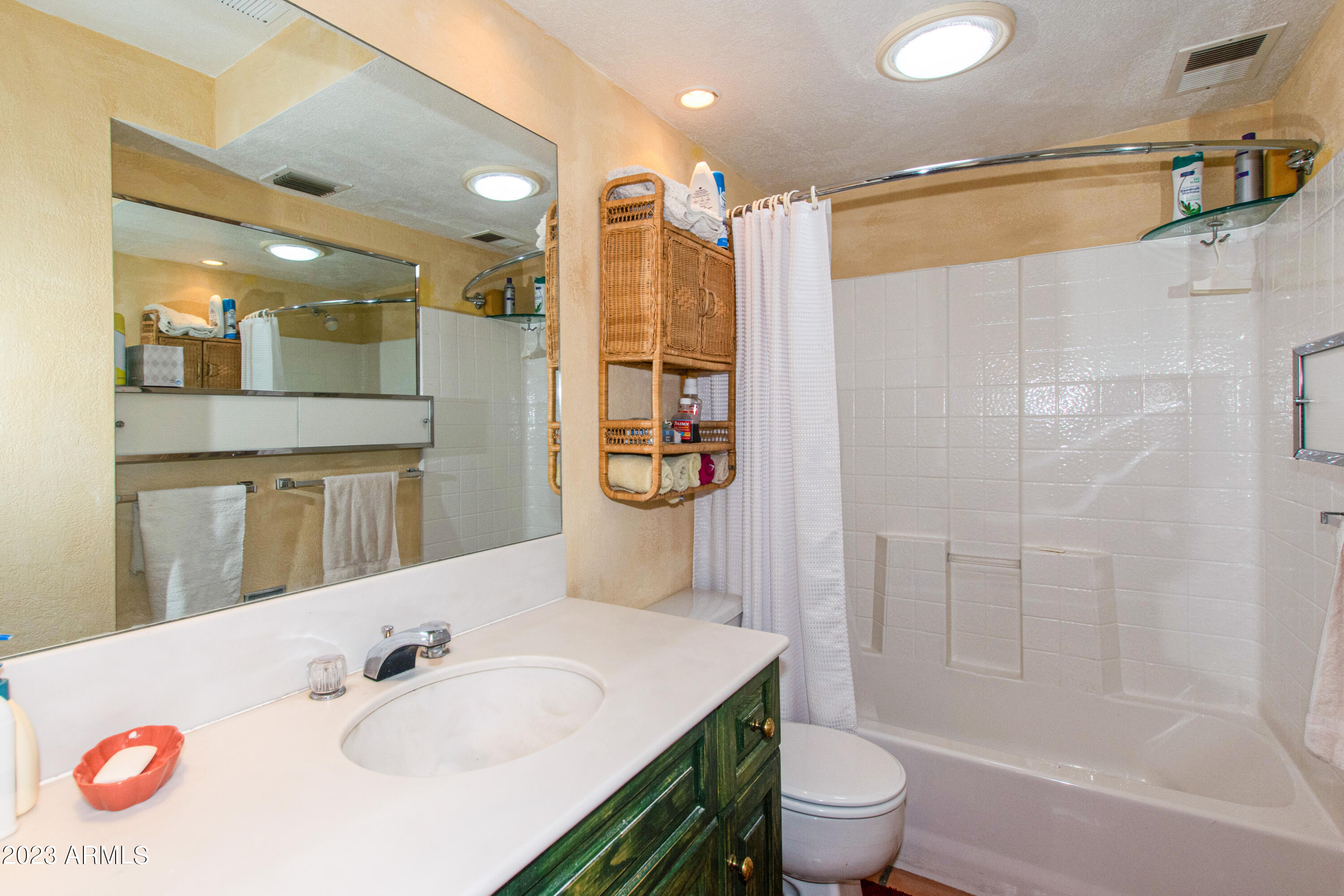 131 North Higley Road, Unit 59 Mesa, AZ 85205 - Photo 15 of 28 15 Master Bathroom