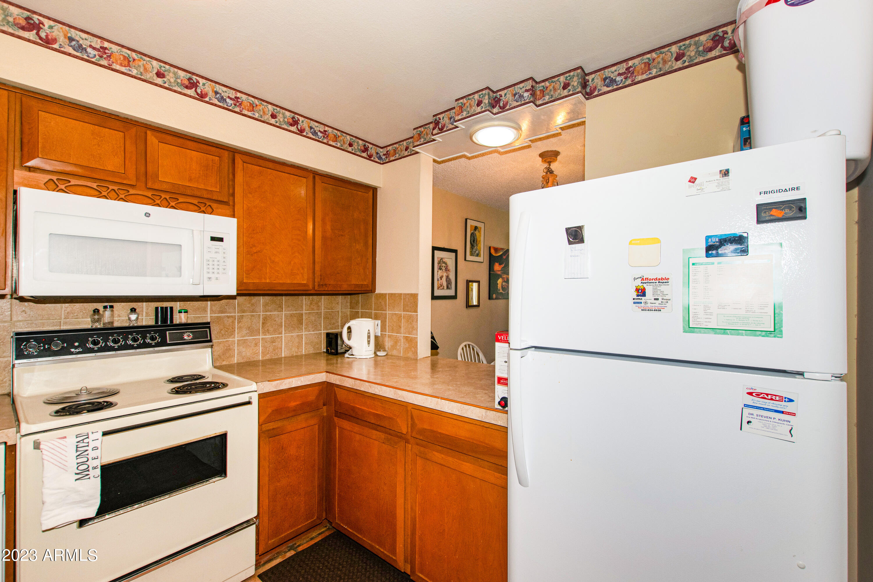 131 North Higley Road, Unit 59 Mesa, AZ 85205 - Photo 4 of 28 04 Kitchen