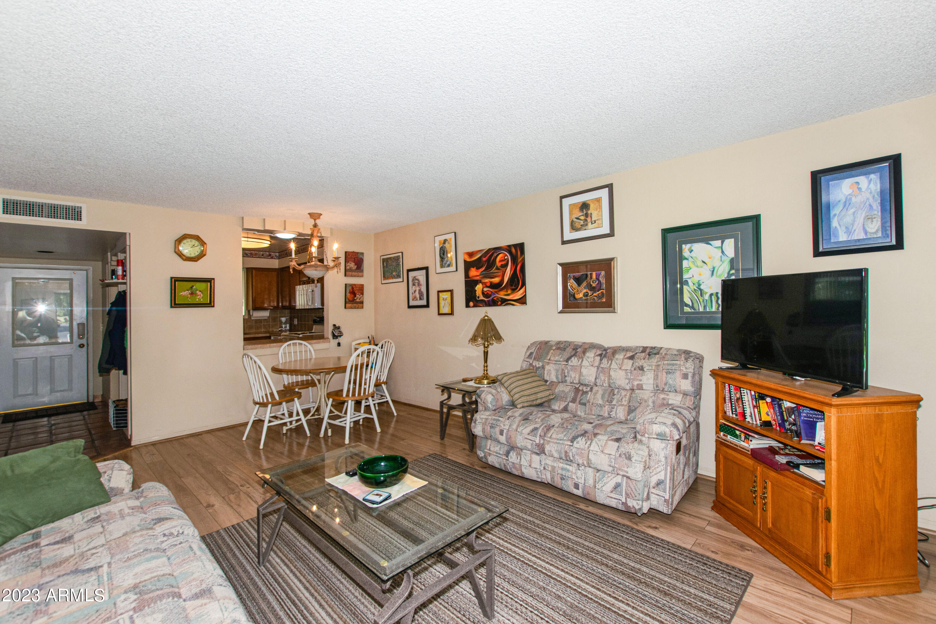 131 North Higley Road, Unit 59 Mesa, AZ 85205 - Photo 9 of 28 09 Family Room