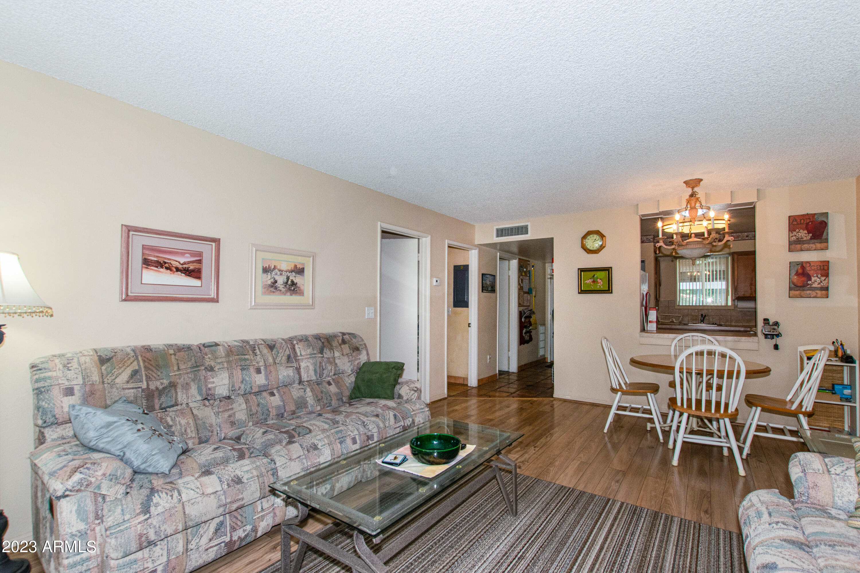 131 North Higley Road, Unit 59 Mesa, AZ 85205 - Photo 10 of 28 10 Family Room