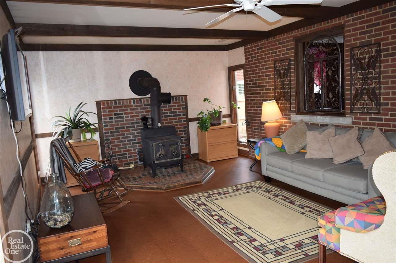 184 Kerby Road Grosse Pointe Farms, MI 48236 - Photo 18 of 35