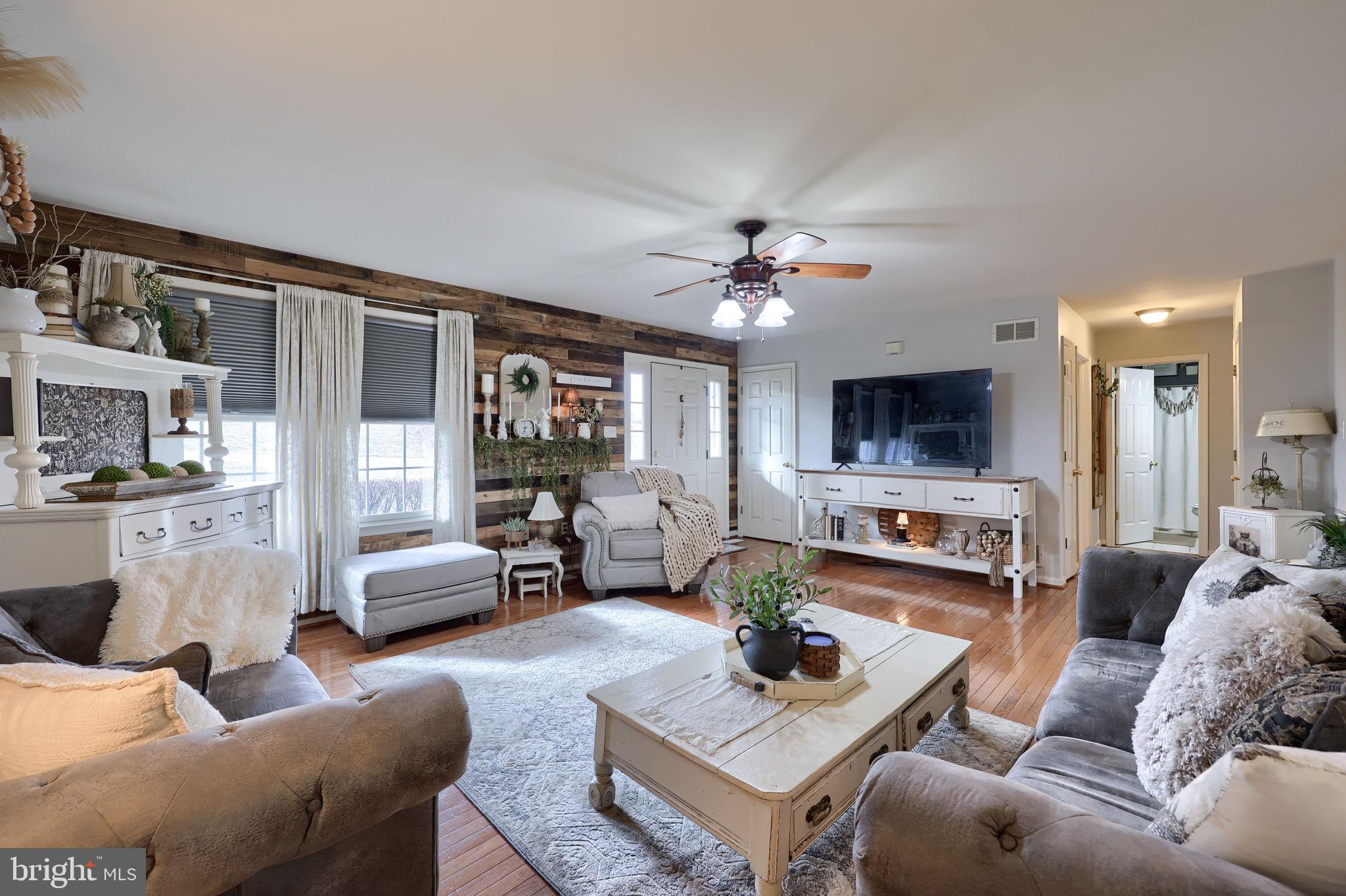 4158 Landis Road Hanover, PA 17331 - Photo 6 of 51