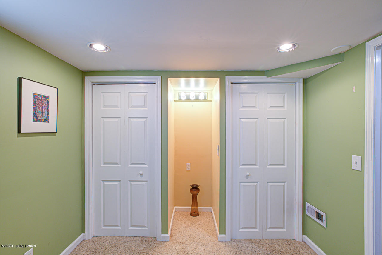 414 Iola Road Louisville, KY 40207 - Photo 32 of 42 414_Iola_Rd-31