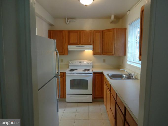 47 Ridge Road, Unit C Greenbelt, MD 20770 - Photo 7 of 30 Kitchen
