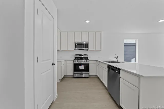 $275,000 | 105 Ellendale Place, Fredericksburg, TX 78624