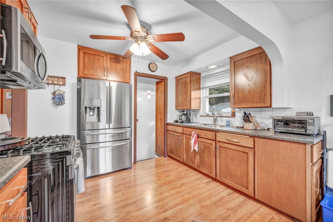 6284 Holburn Road Parma, OH 44129 - Photo 12 of 43 Gallery Image 12