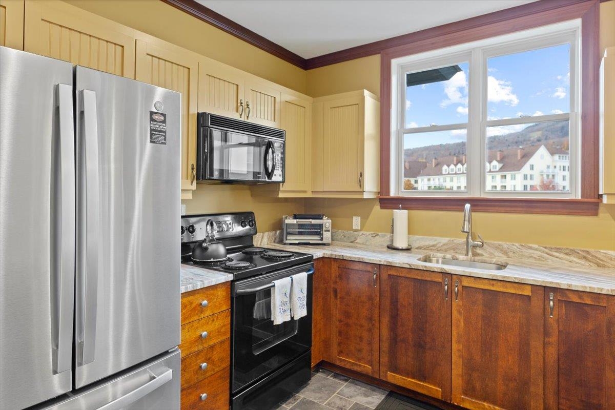 43 Middle Ridge Road, Unit 417 South Londonderry, VT 05155 - Photo 6 of 32