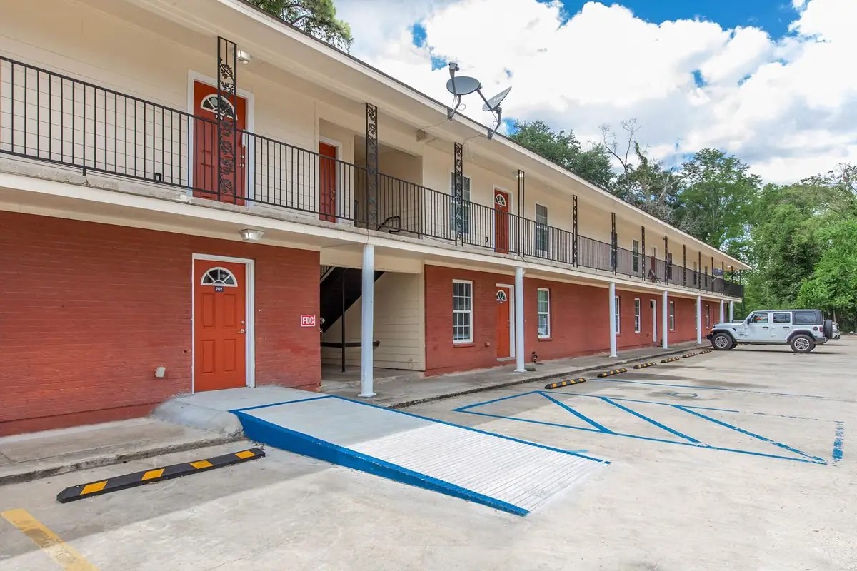 4115 Mohican-Prescott Crossover Baton Rouge, LA 70805 - Photo 3 of 9