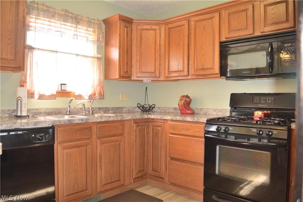 5610 River Road Madison, OH 44057 - Photo 9 of 33 Gallery Image 9