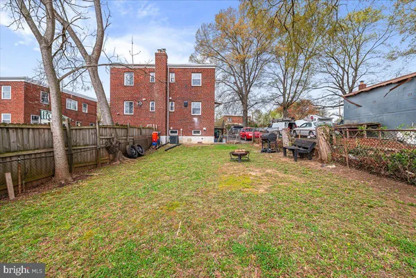 $2,250 | 5225 59th Avenue, Riverdale, MD 20737