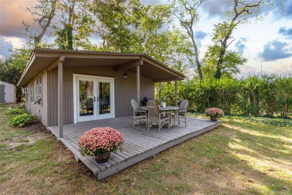 $5,500 | 328 Centre Island Road, Centre Island, NY 11771