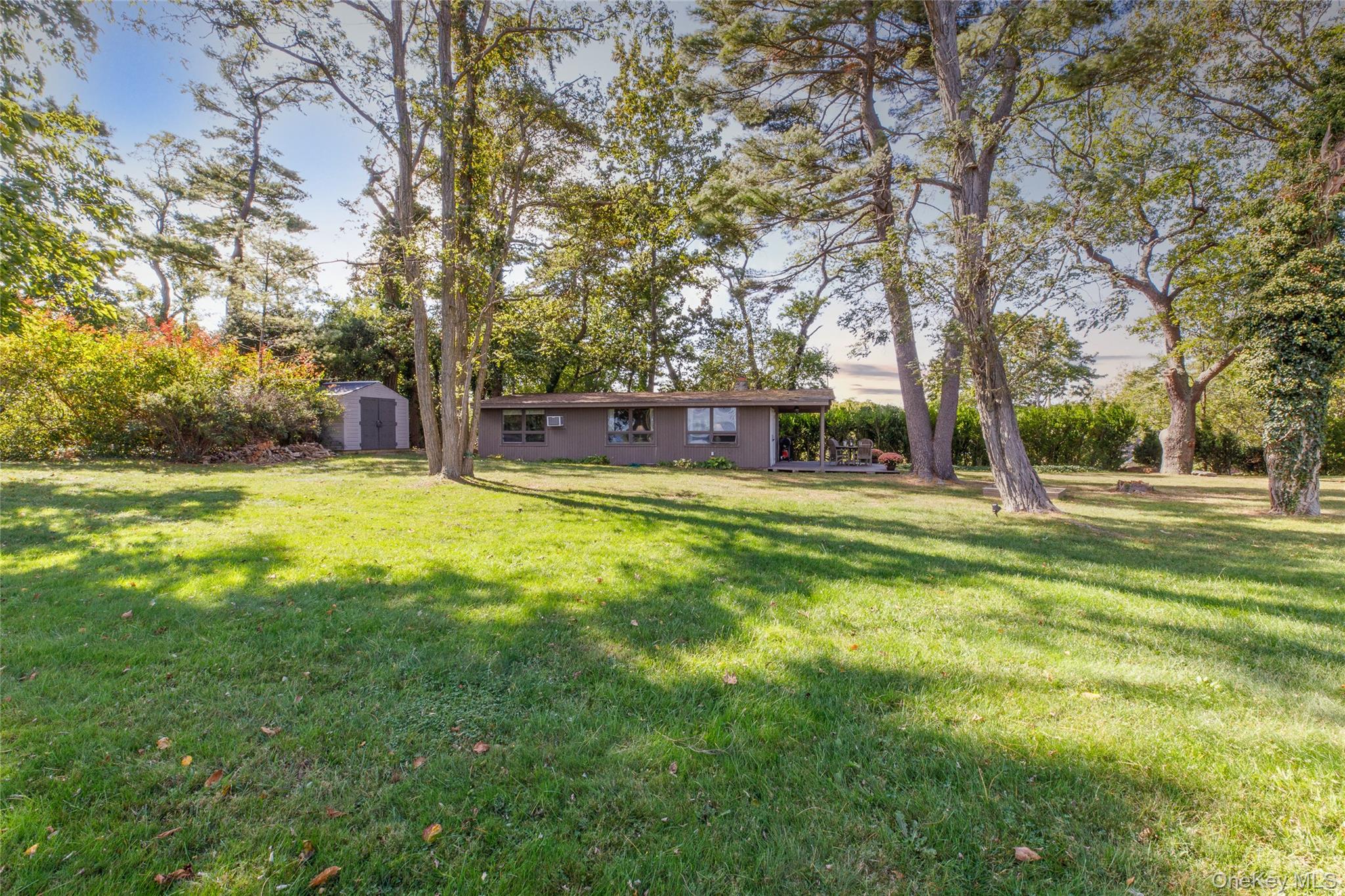 328 Centre Island Road Centre Island, NY 11771 - Photo 5 of 22