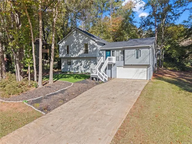 $425,000 | 1071 Ferry Creek Way, Acworth, GA 30102