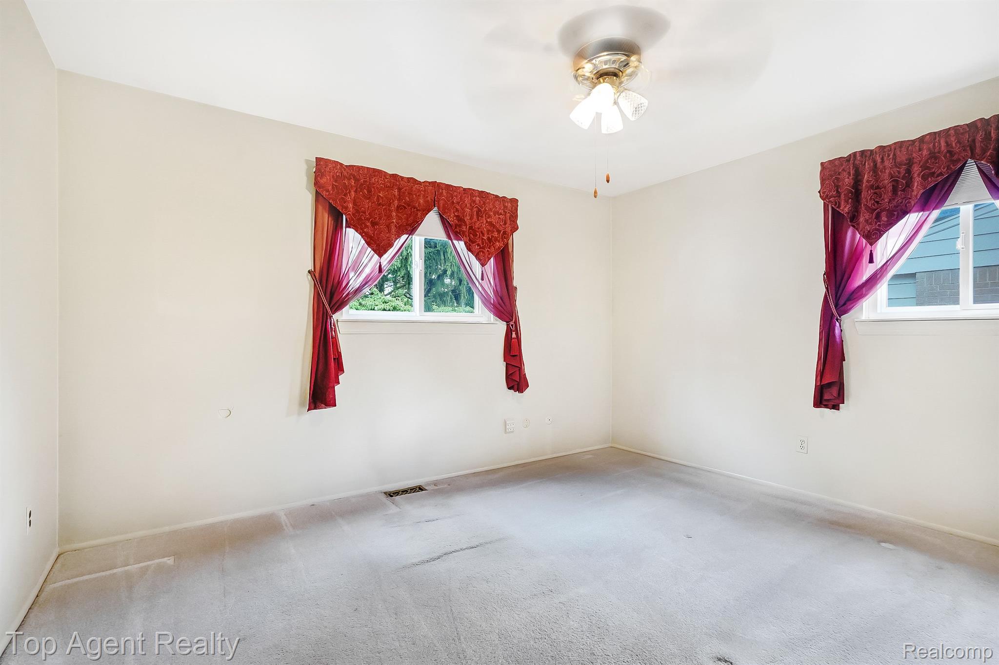 628 Miller Avenue Rochester, MI 48307 - Photo 11 of 25 Gallery Image 11