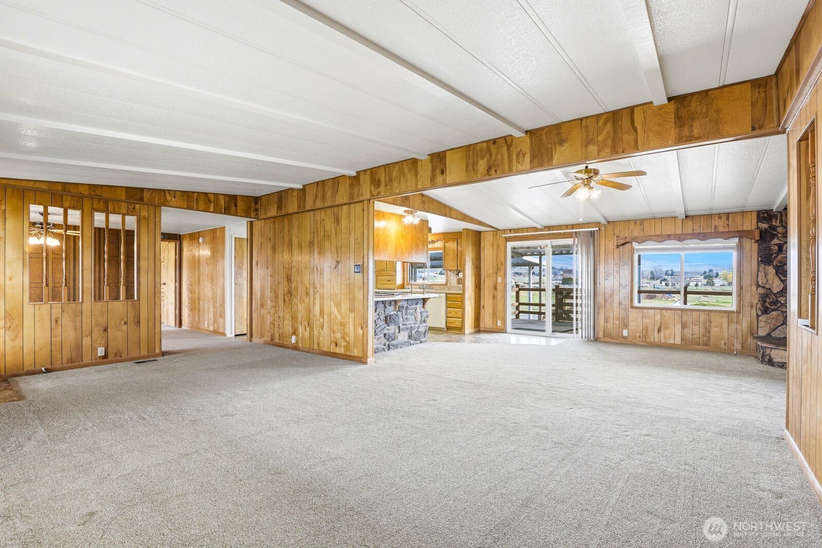 150 Dusty Puddle Road, Unit A&B Selah, WA 98942 - Photo 11 of 40
