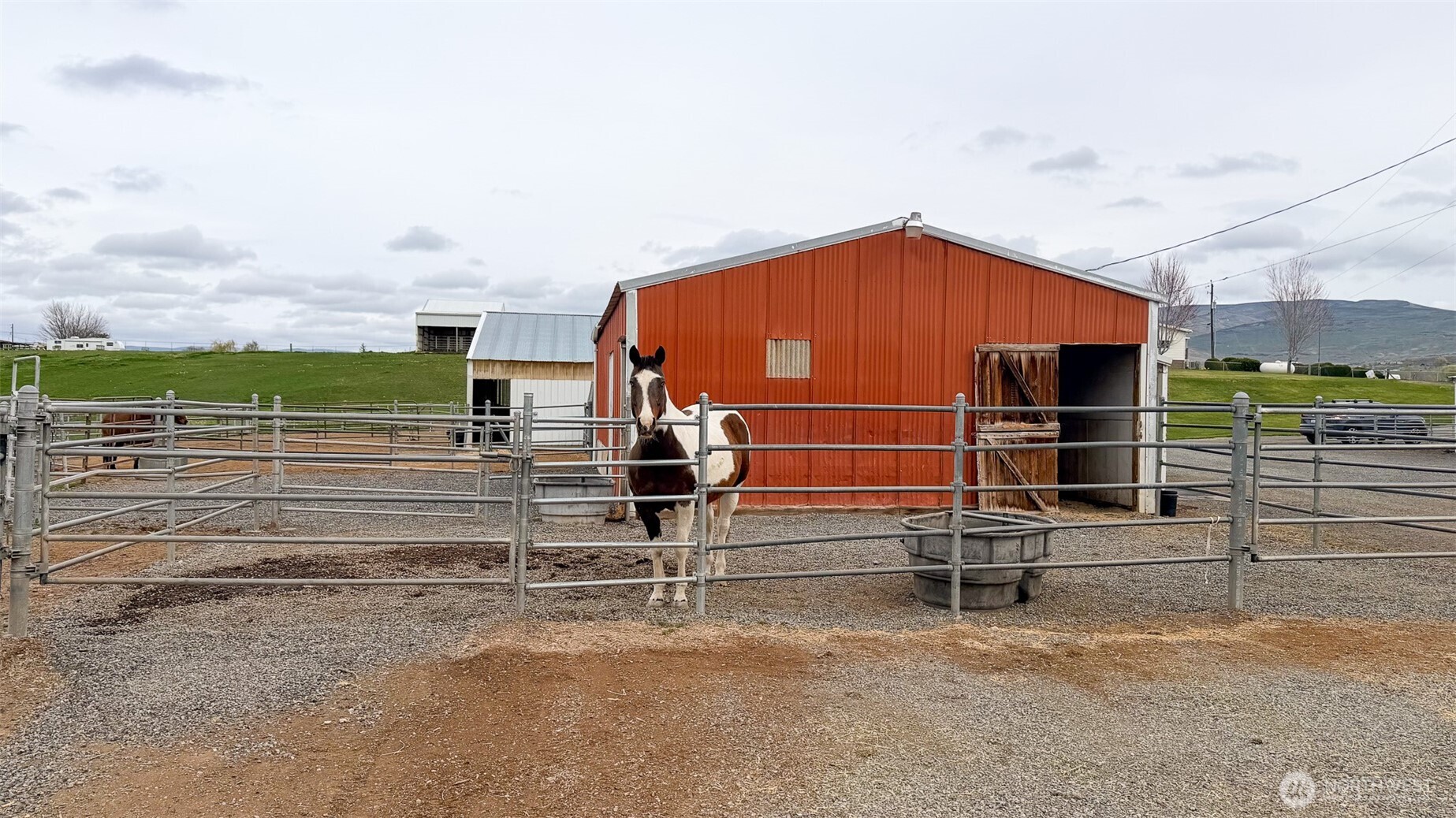 150 Dusty Puddle Road, Unit A&B Selah, WA 98942 - Photo 31 of 40