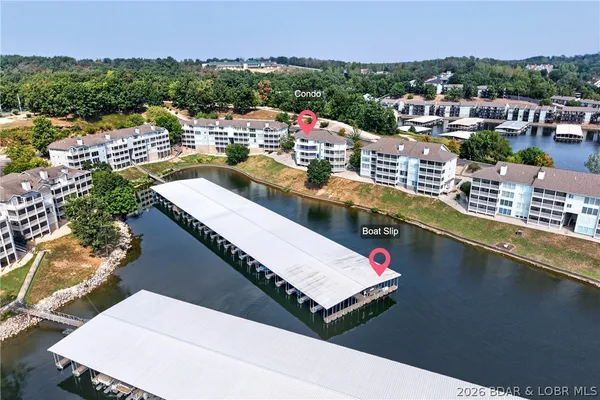 $392,500 | 398 Regatta Bay Drive, Unit 3B, Four Seasons, MO 65049
