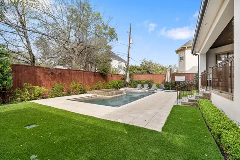 $1,849,000 | 4916 Valerie Street, Bellaire, TX 77401