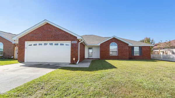 $2,250 | 4806 McCall Lane, Panama City, FL 32404