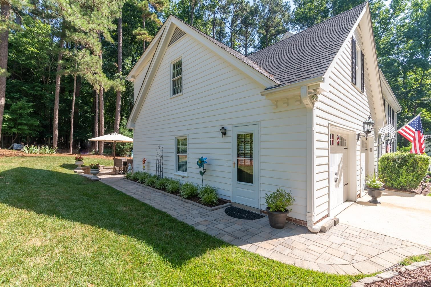 10605 Soma Court Raleigh, NC 27613 - Photo 4 of 41 Photo 4