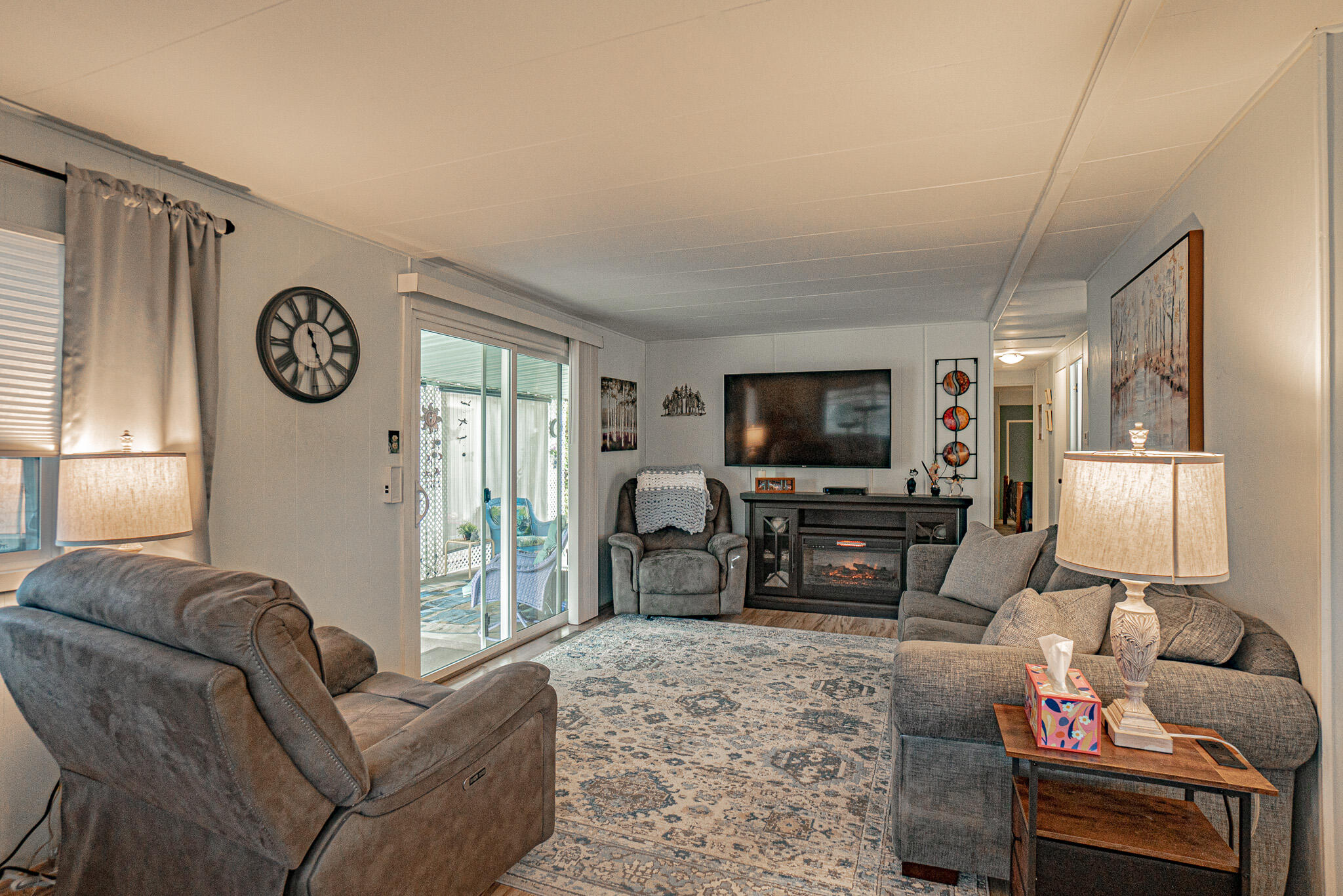 2252 Table Rock Road, Unit SPC 76 Medford, OR 97501 - Photo 4 of 26 4 Living Room