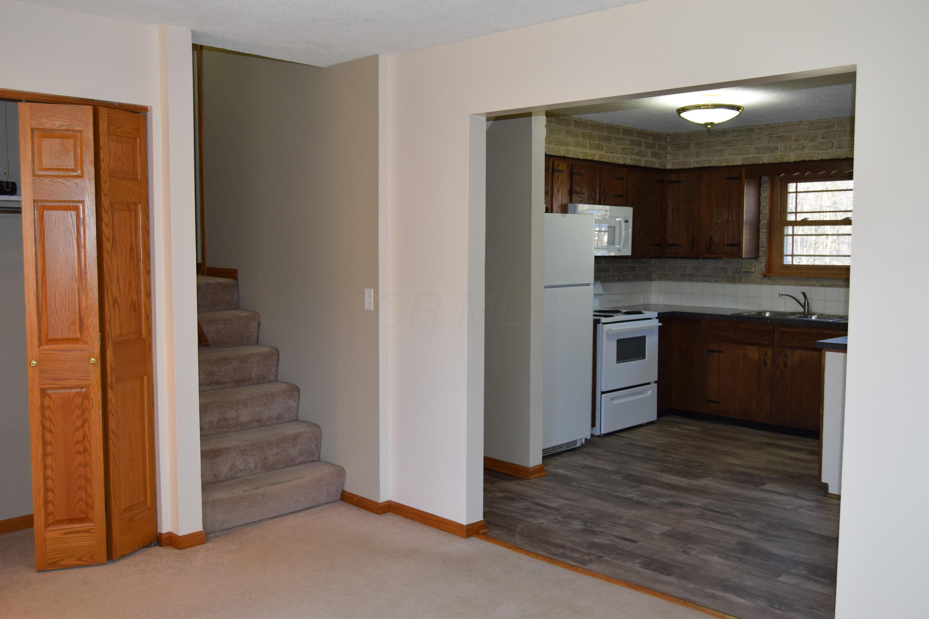 1200 Toboso Road Newark, OH 43055 - Photo 4 of 38