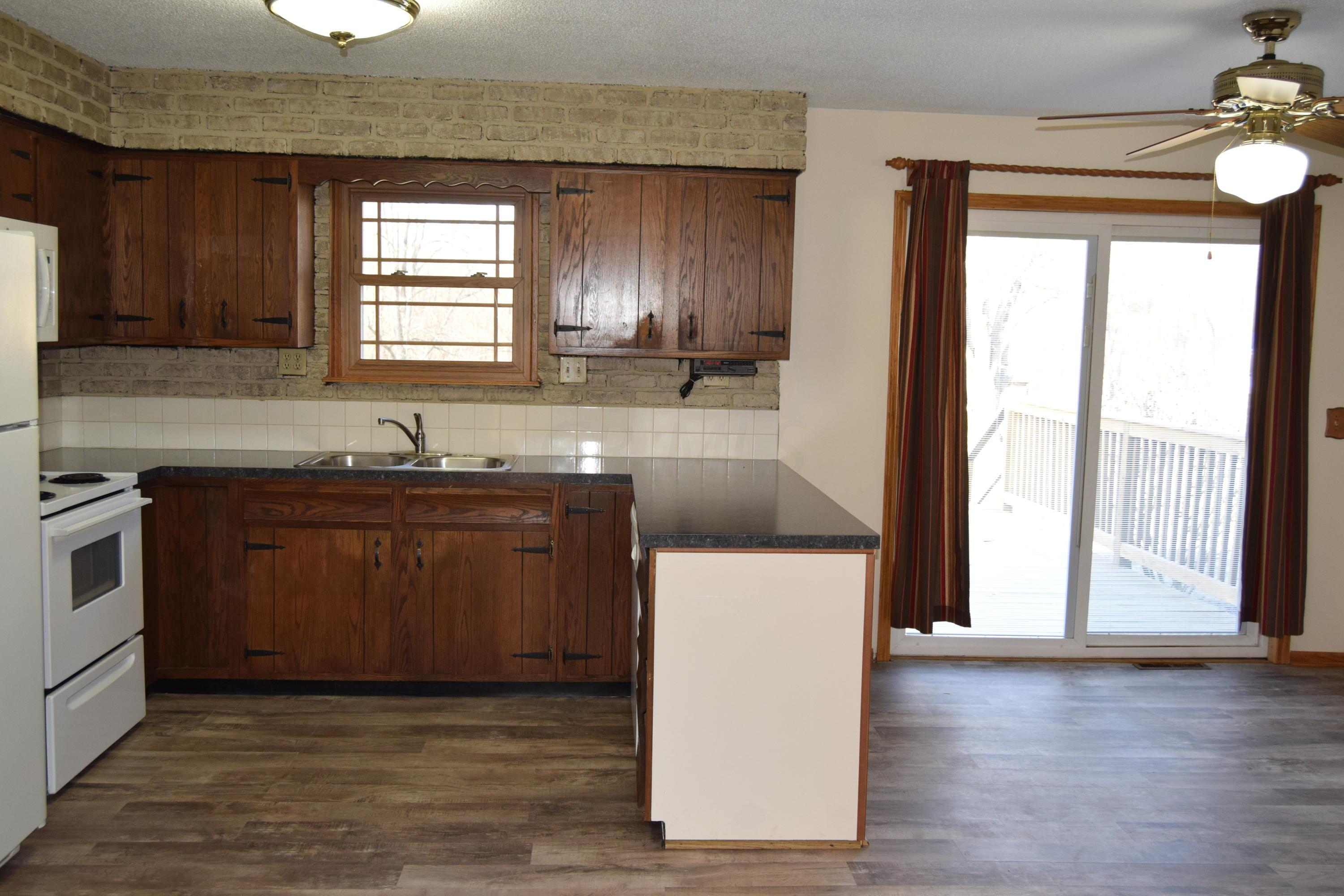 1200 Toboso Road Newark, OH 43055 - Photo 9 of 38