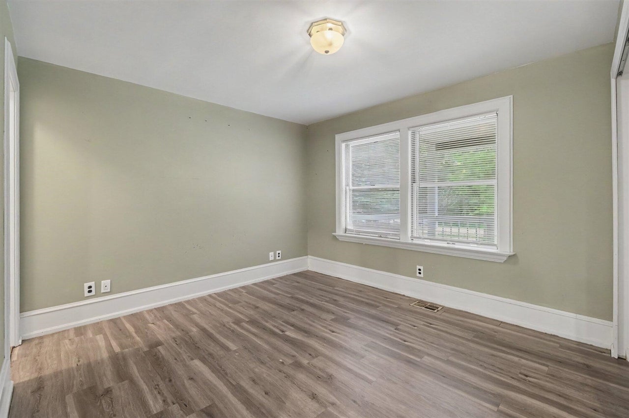 558 Clarkston Road Lake Orion, MI 48362 - Photo 13 of 34 Gallery Image 13