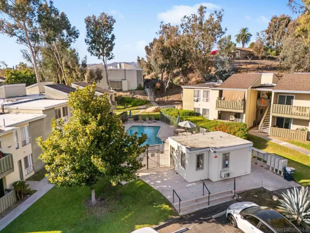 $380,000 | 830 West Lincoln Avenue, Unit 182, Escondido, CA 92026