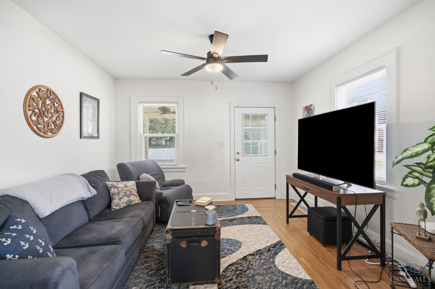 2874 Wasson Road Cincinnati, OH 45209 - Photo 3 of 24 Gallery Image 3
