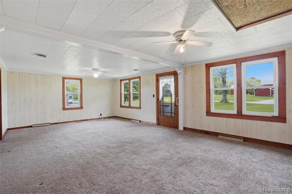 3405 West Coon Lake Road Howell, MI 48843 - Photo 4 of 36