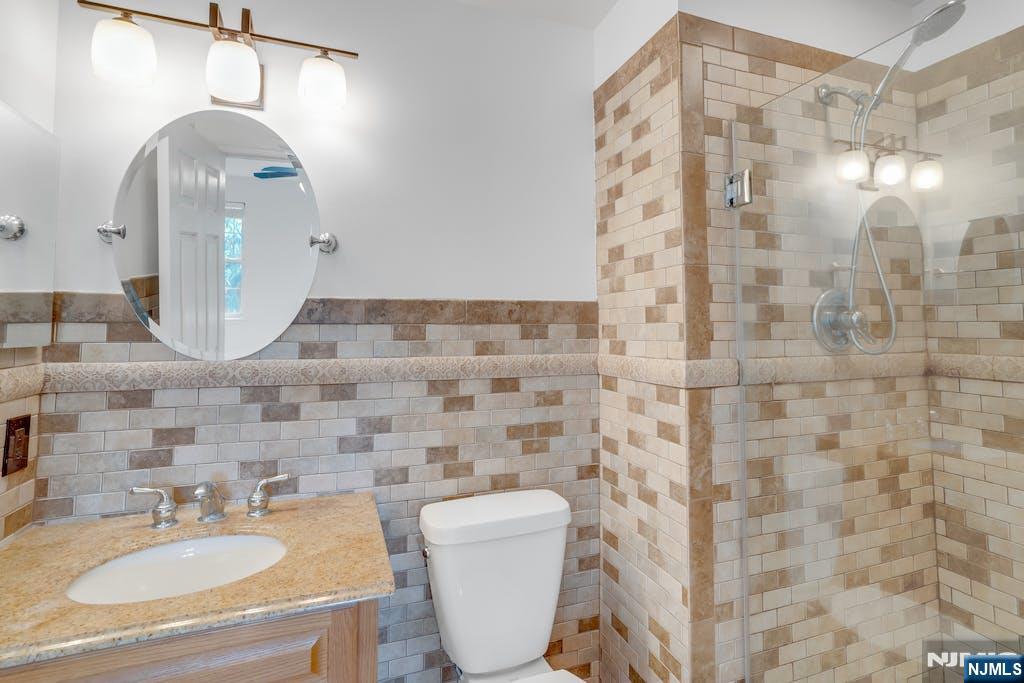 2269 Nash Court Mahwah, NJ 07430 - Photo 31 of 39