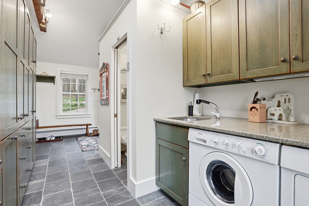 77 Pinnacle Road Harvard, MA 01451 - Photo 13 of 41