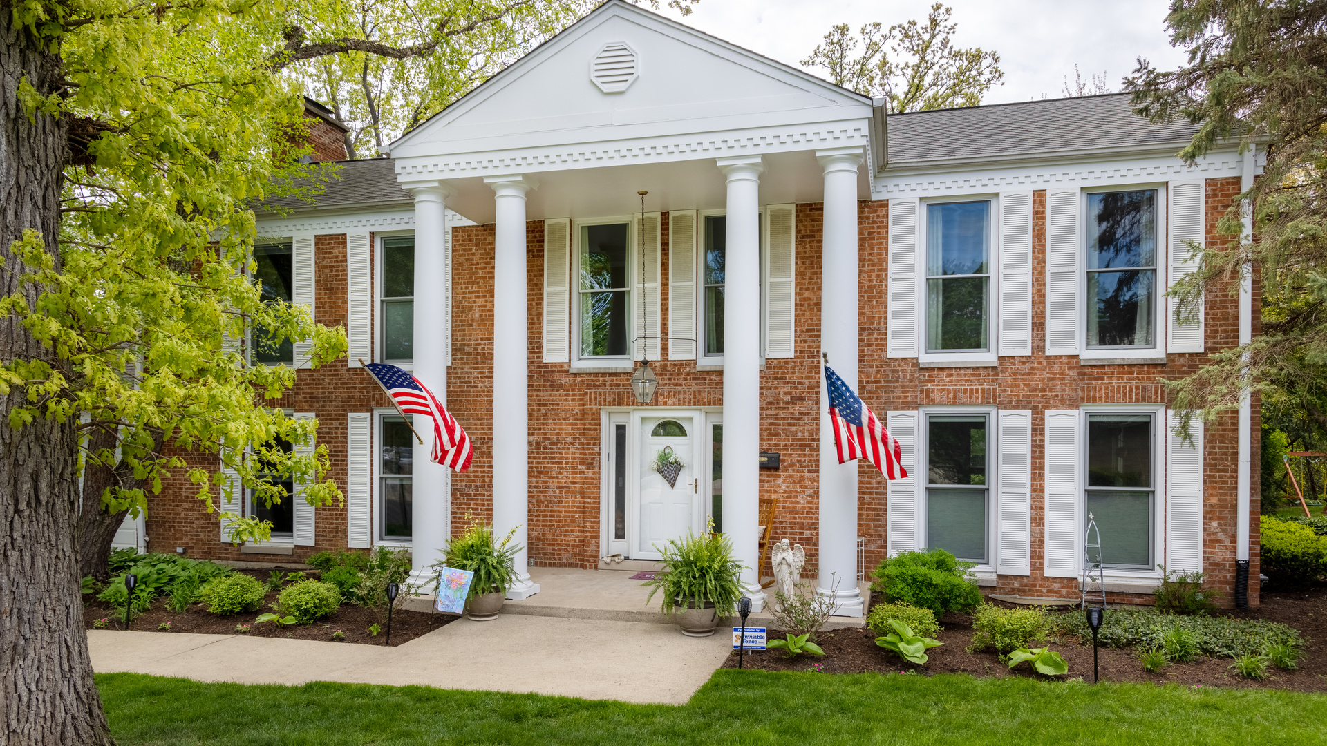4 Old Valley Road Rolling Meadows, IL 60008 - Photo 3 of 43 Gallery Image 3