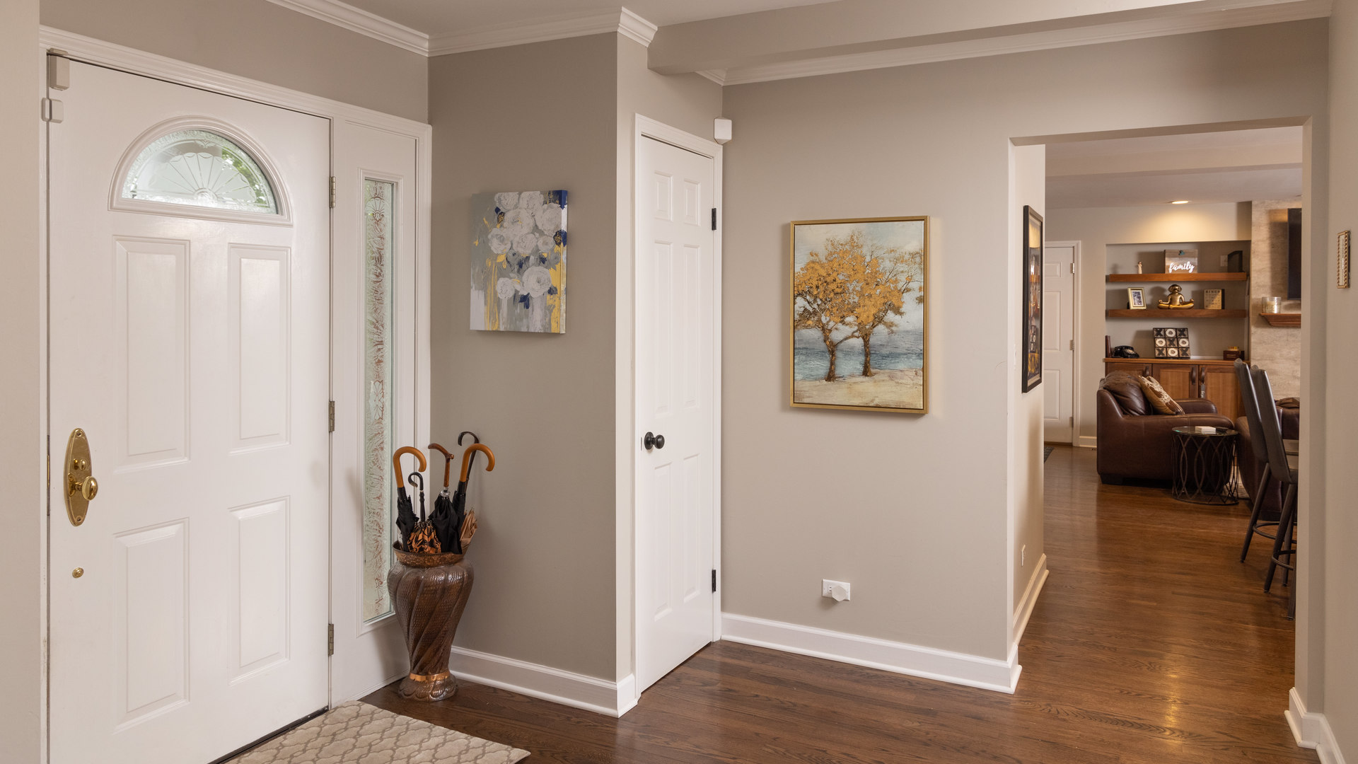 4 Old Valley Road Rolling Meadows, IL 60008 - Photo 10 of 43 Gallery Image 10