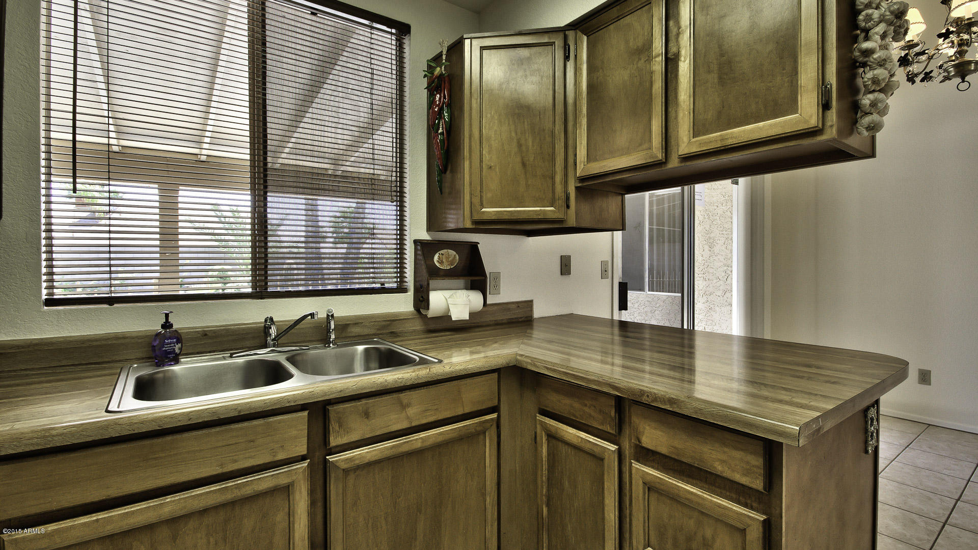 1243 East Utopia Road Phoenix, AZ 85024 - Photo 12 of 29 12