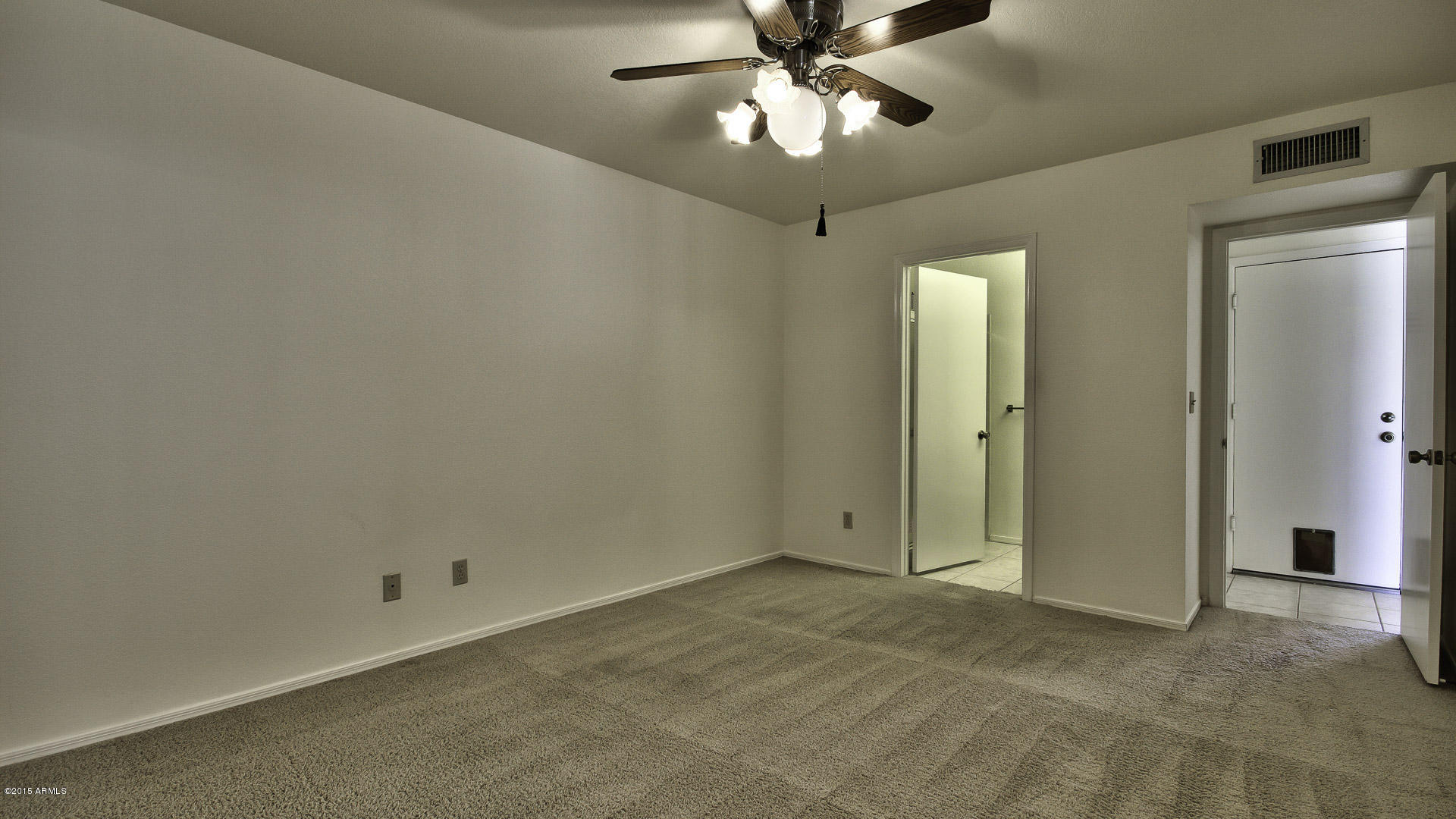 1243 East Utopia Road Phoenix, AZ 85024 - Photo 15 of 29 15