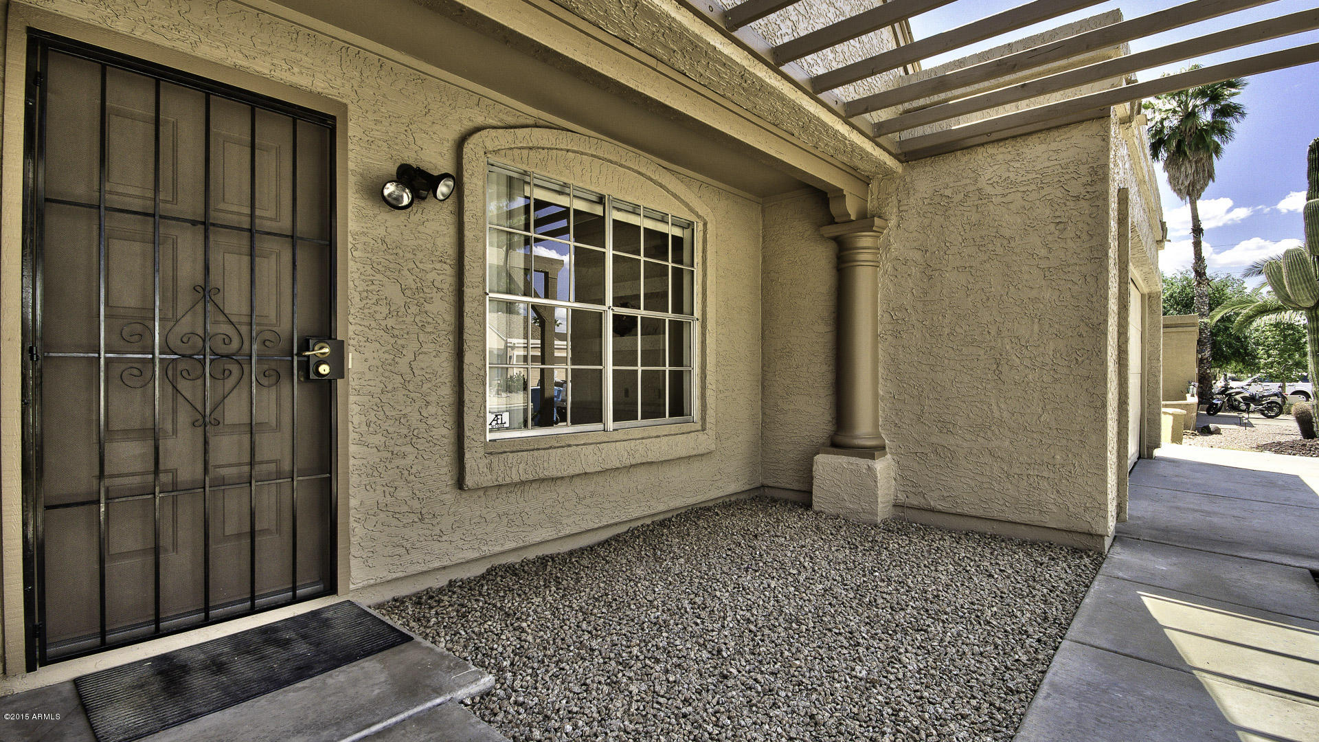 1243 East Utopia Road Phoenix, AZ 85024 - Photo 5 of 29 05