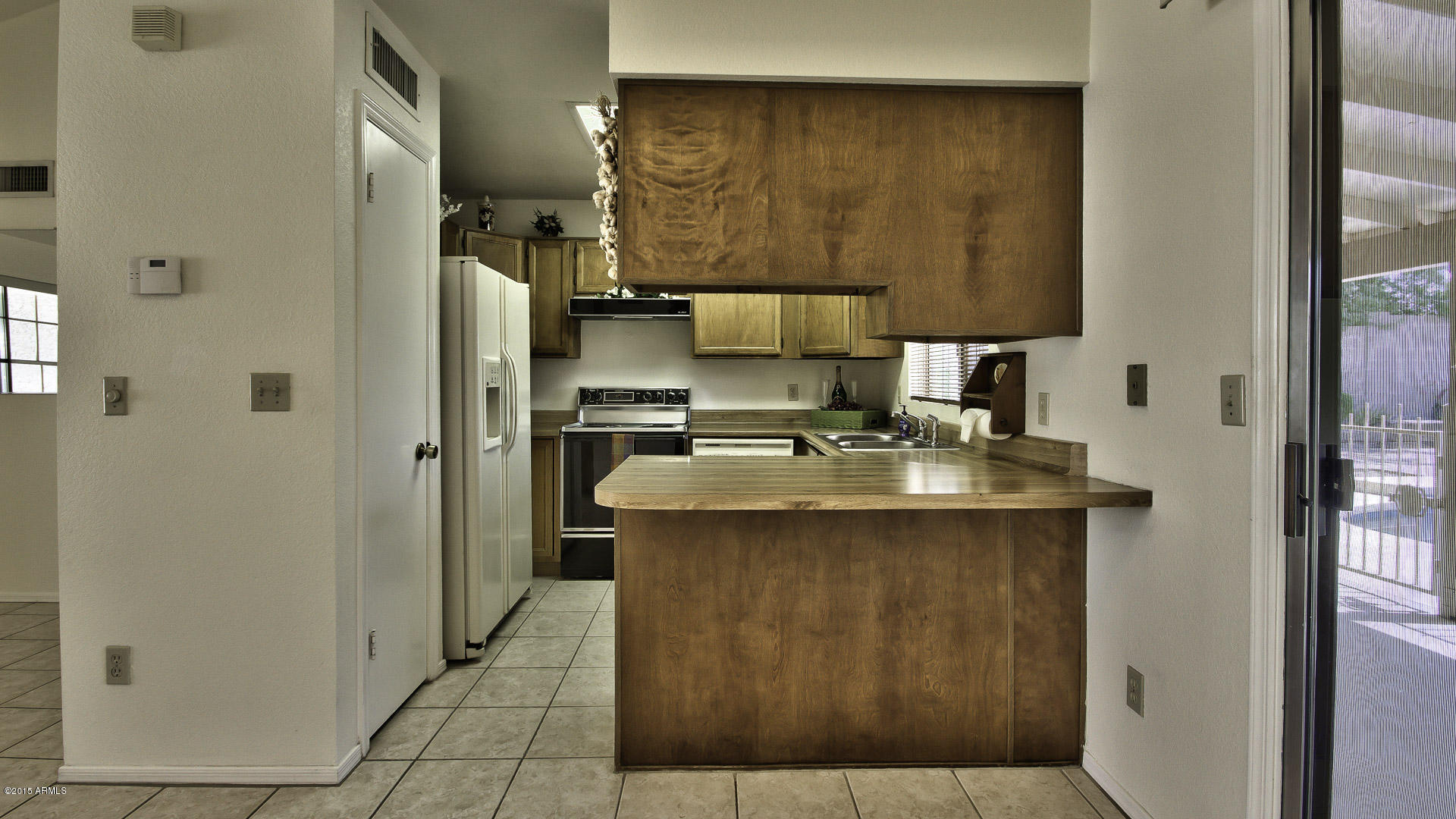 1243 East Utopia Road Phoenix, AZ 85024 - Photo 10 of 29 10