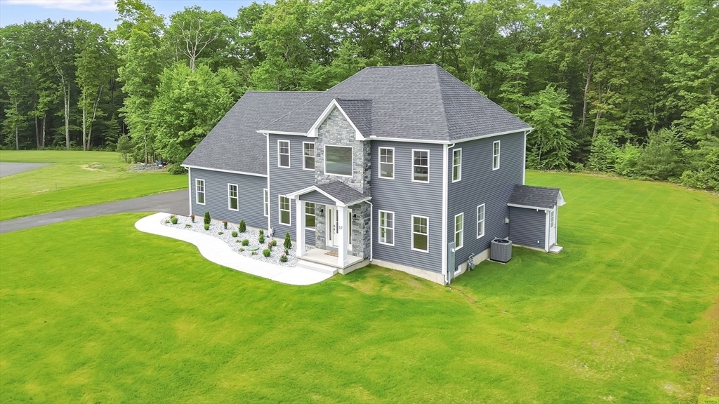 37 Balsam Hl Road Ludlow, MA 01056 - Photo 4 of 41