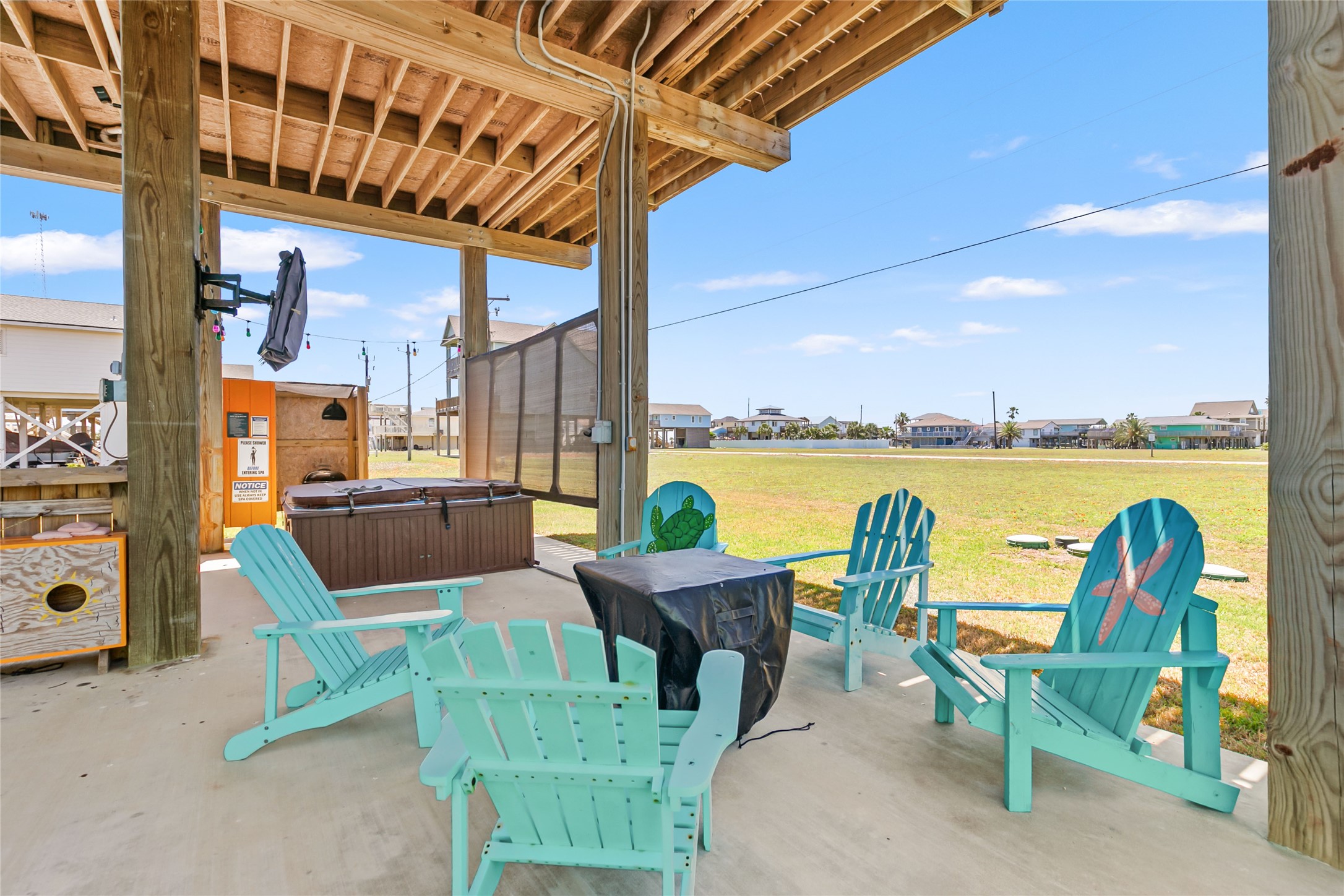 147 Pieces Of 8 Freeport, TX 77541 - Photo 26 of 33 a patio with table and chairs