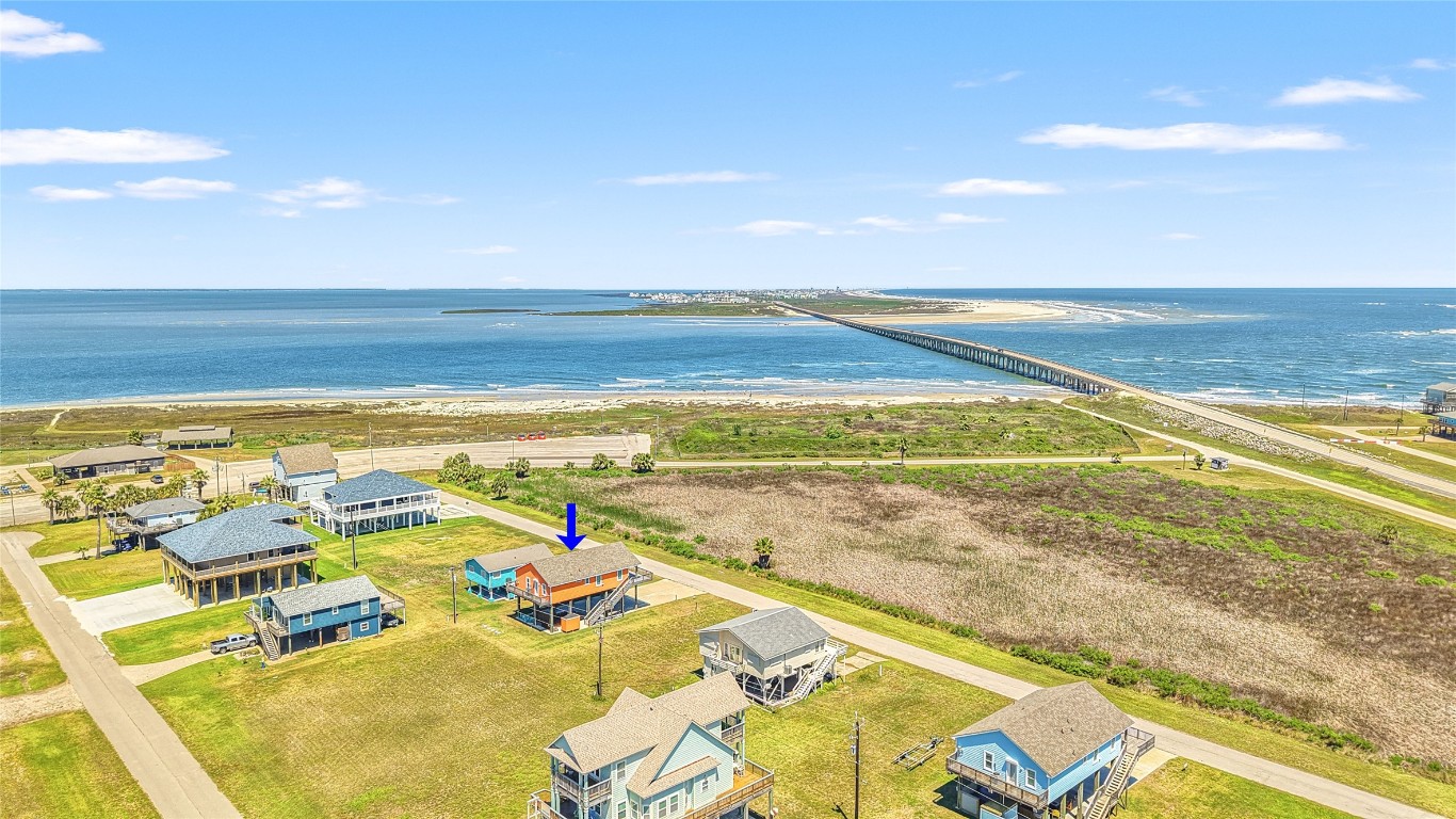 147 Pieces Of 8 Freeport, TX 77541 - Photo 30 of 33 a view of a ocean view