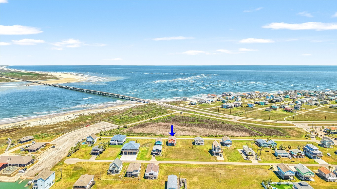 147 Pieces Of 8 Freeport, TX 77541 - Photo 31 of 33 a view of an ocean